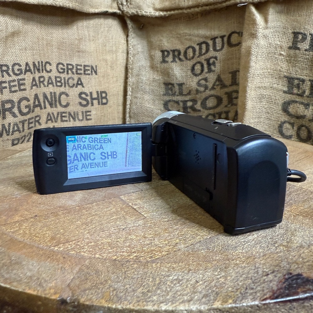 Sony HDR-CX240 1080p Full HD Camcorder w/ 64GB Memory Card Built-in Microphone - Picture 5 of 10